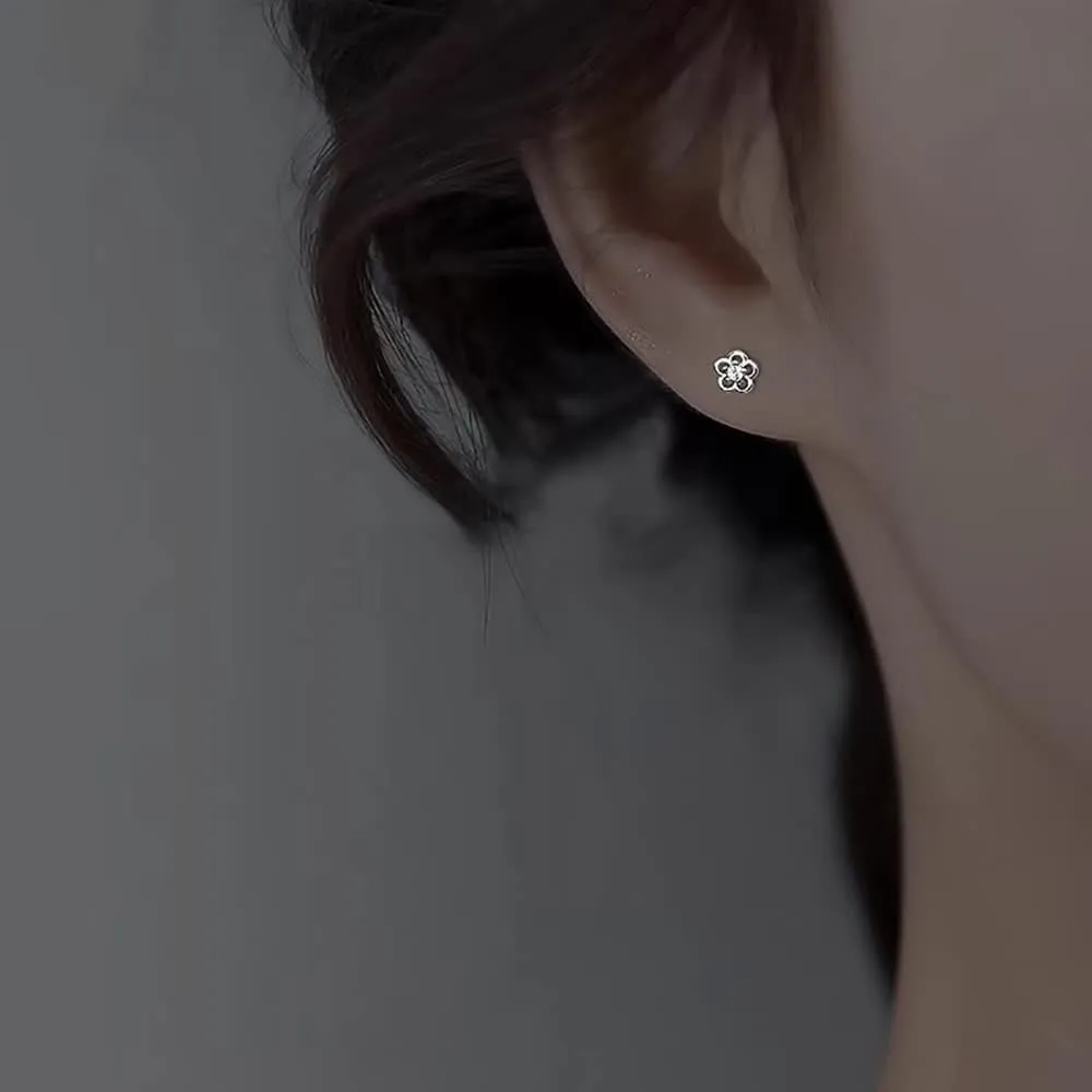 Cute Flower Cartilage Mini Stud Earrings Hypoallergenic 925 Sterling Silver Cubic Zirconia Crystal Floral Tragus Sleeper Tiny Studs Earring Exquisite Jewelry Gifts for Women Teen Girls Little Daughter