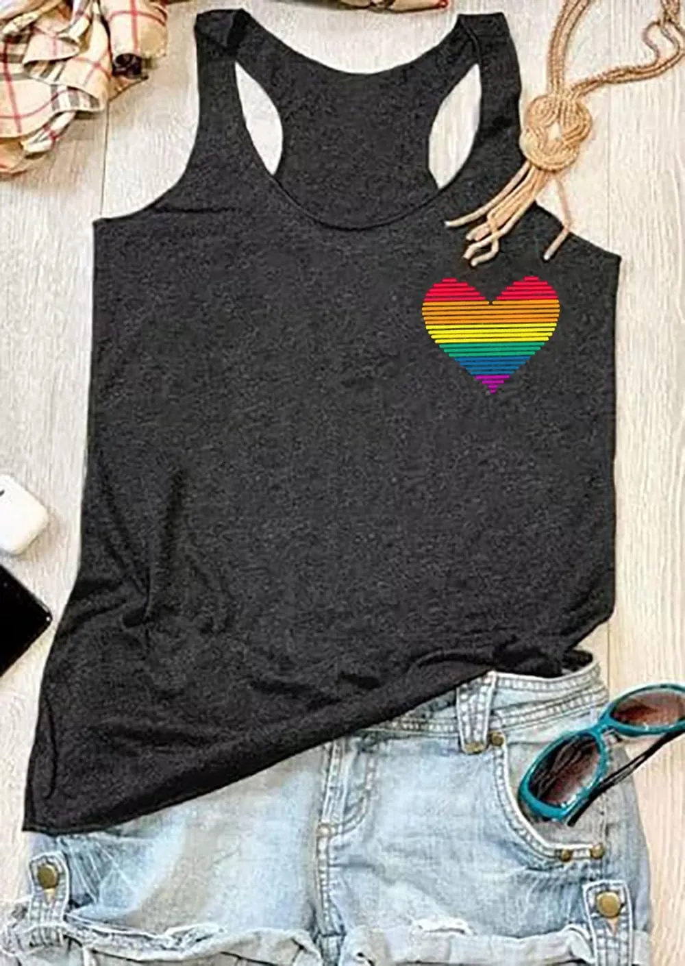 Pride LGBTQ Tank Top Women Love Heart Rainbow Flag Tshirt Lesbian Pride Top Sleeveless Graphic Vest Tee